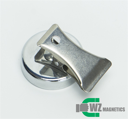 The_36mm_diameter_pot_magnet_with_clips_in_chrome_coating_with_silver_color.jpg